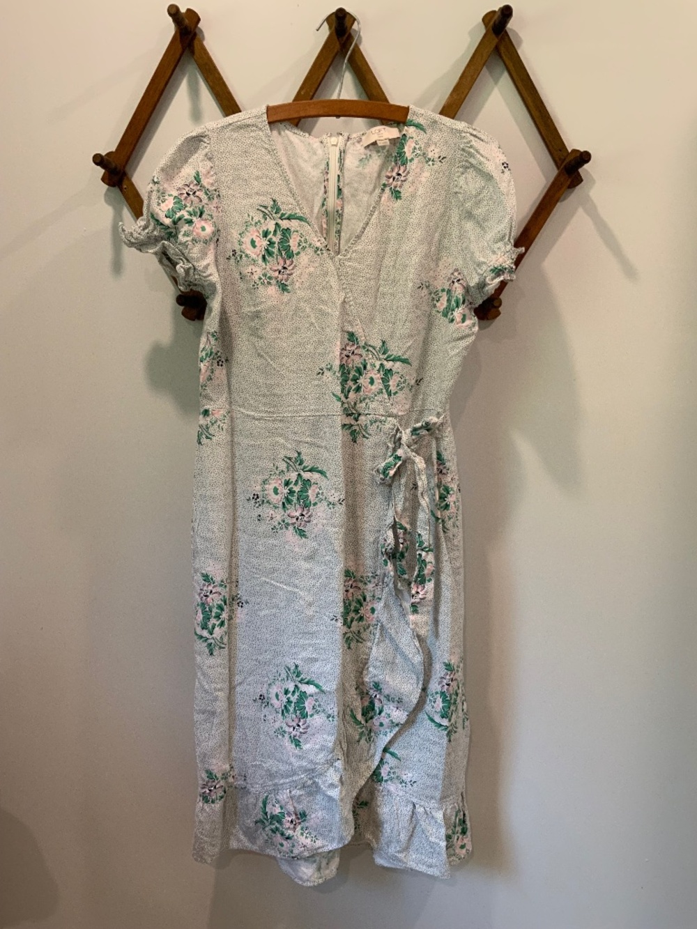 Loft Outlet Floral Wrap Style Dress